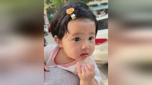 路人吵架吃瓜图片搞笑,路人吵架现场，表情包大赛一触即发！